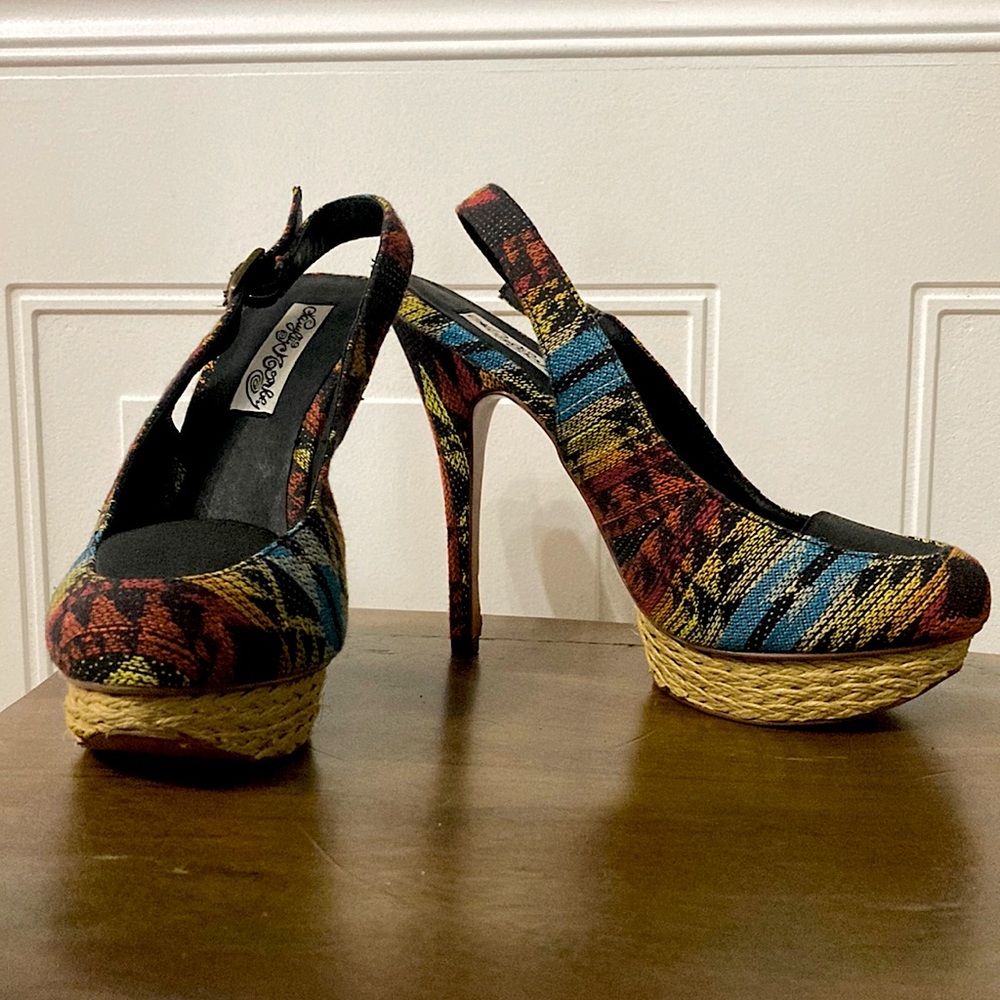 New Naughty Monkey womens Aztec heels 8 platform heel pump